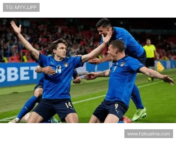 2004年英超经典对决曼城迎战利物浦激情四溢的足球盛宴